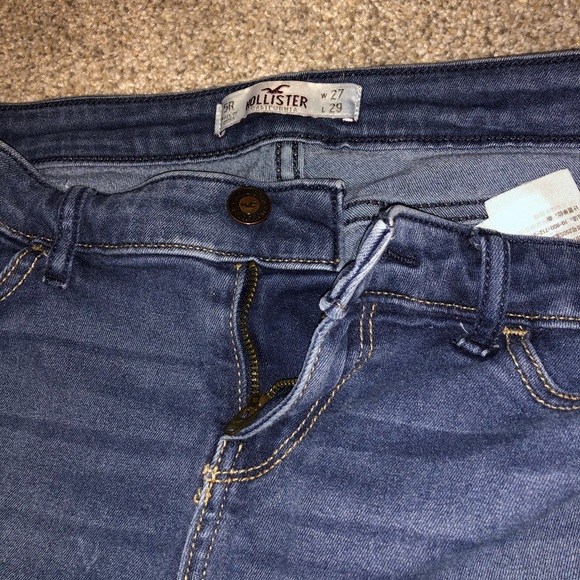 Hollister Skinny Jeans - Picture 4 of 8